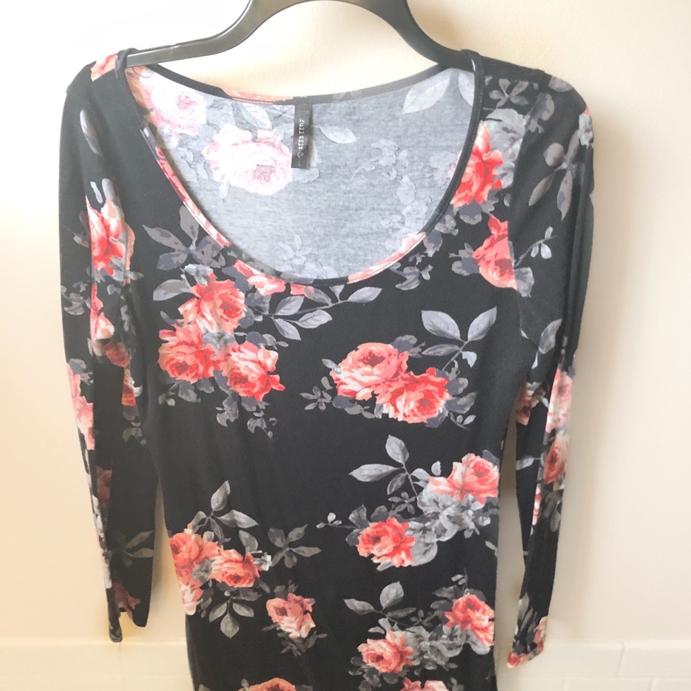 Long Sleeve Floral Bodycon Mini Dress
